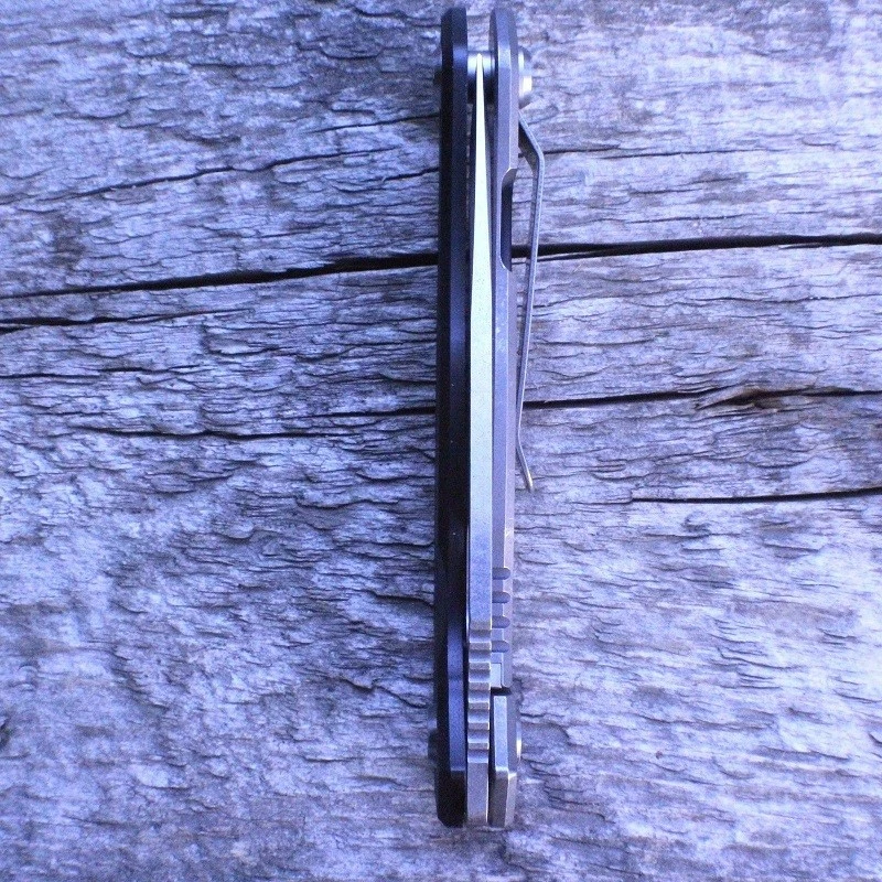 Couteau Quartermaster Tanto Roper XL Lame CPM-154 Manche G-10 Framelock Made USA QTRQSE6XLS 5 Couteau Quartermaster Tanto Roper XL Lame CPM-154 Manche G-10 Framelock Made USA QTRQSE6XLS – Image 5