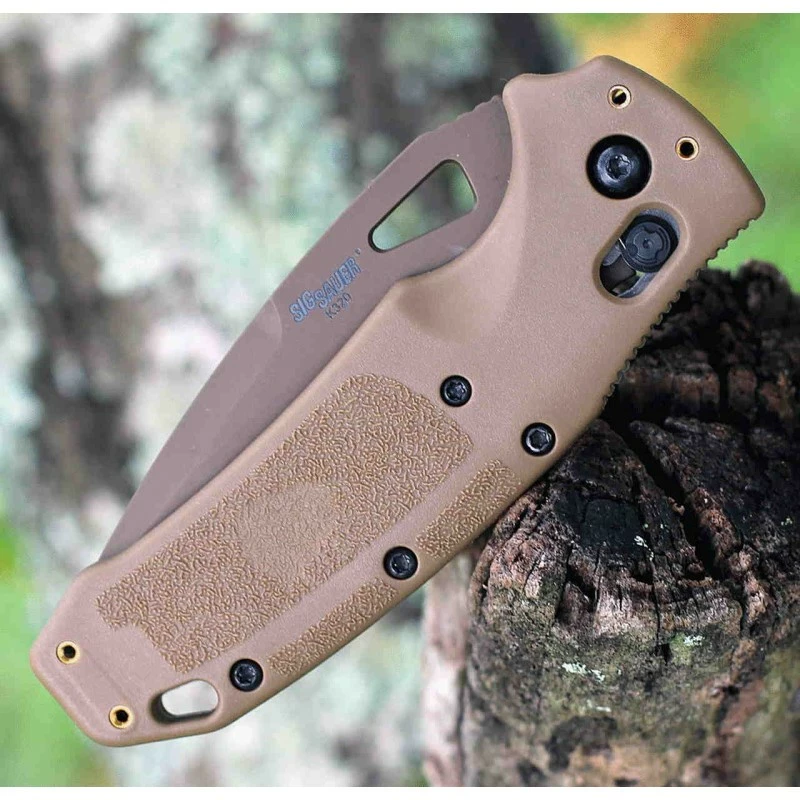 Couteau SIG Sauer K320 M17 ABLE Lock Lame Acier S30V Manche Polymère Tan Made USA SIG36373 2 Couteau SIG Sauer K320 M17 ABLE Lock Lame Acier S30V Manche Polymère Tan Made USA SIG36373 – Image 2