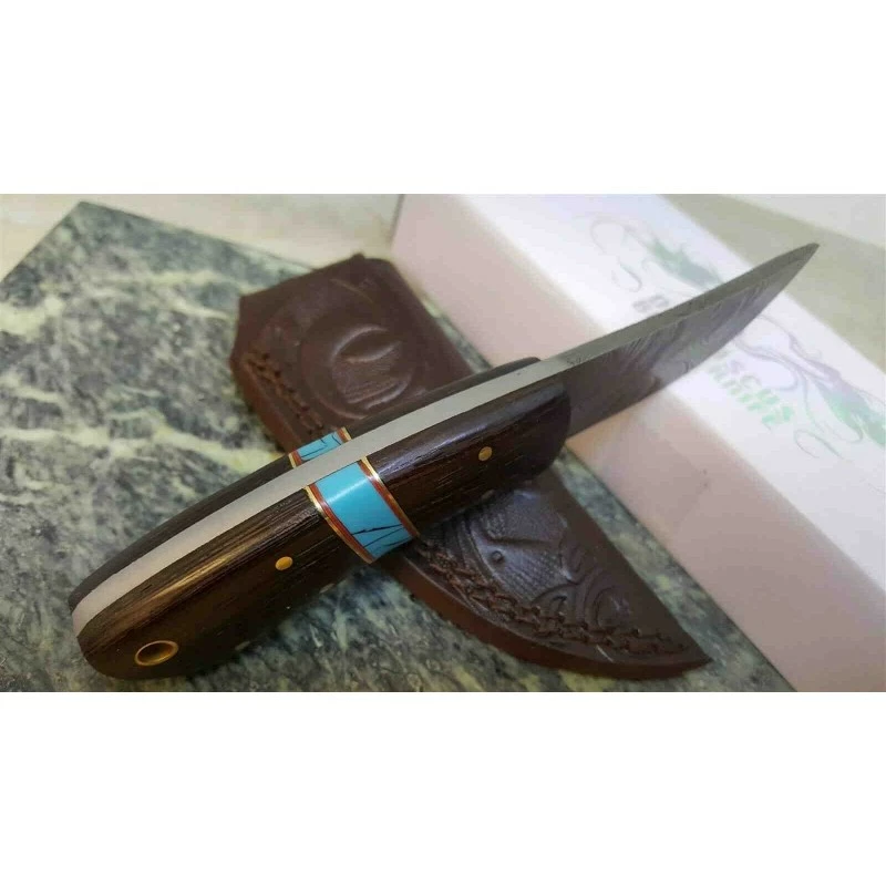 Couteau Skinner Damas 256 Couches Manche Bois Etui Cuir DM1243 1 Couteau Skinner Damas 256 Couches Manche Bois Etui Cuir DM1243