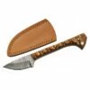 Couteau Skinner Damas 256 Couches Prideful Fang Caper Manche Bois Pakkawwod Brown Etui Cuir DM1320BR