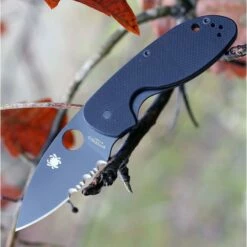 Couteau Spyderco Efficient Black Lame Acier 8Cr13MoV Black Serr Manche G-10 SC216GPSBBK