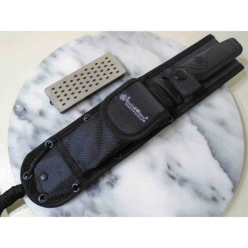 Couteau Tactical Smith&Wesson Search & Rescue Lame Acier 8Cr13MoV Manche Aluminium Etui Nylon SW1100071 7 Couteau Tactical Smith&Wesson Search & Rescue Lame Acier 8Cr13MoV Manche Aluminium Etui Nylon SW1100071 – Image 7