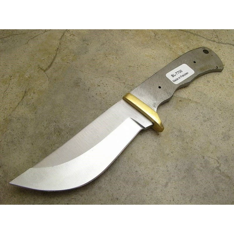 Lot De 2 Lame à Customiser Selon Vos Désirs Bowie Skinner Acier Carbone/Inox Garde Laiton BL7700 1 Lot De 2 Lame à Customiser Selon Vos Désirs Bowie Skinner Acier Carbone/Inox Garde Laiton BL7700