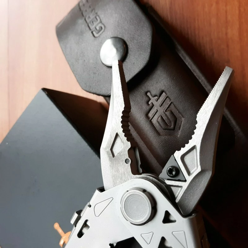 Pince Multifonctions Gerber Center Drive Plus Bit Etui Cuir Made USA G1417 8 Pince Multifonctions Gerber Center Drive Plus Bit Etui Cuir Made USA G1417 – Image 8