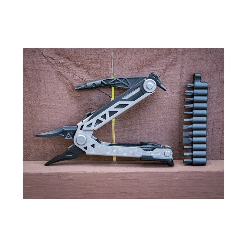 Pince Tenaille Gerber Center Drive Multi-Tool + BitSet Lame Acier 420HC Made USA G1194 1 Pince Tenaille Gerber Center Drive Multi-Tool + BitSet Lame Acier 420HC Made USA G1194