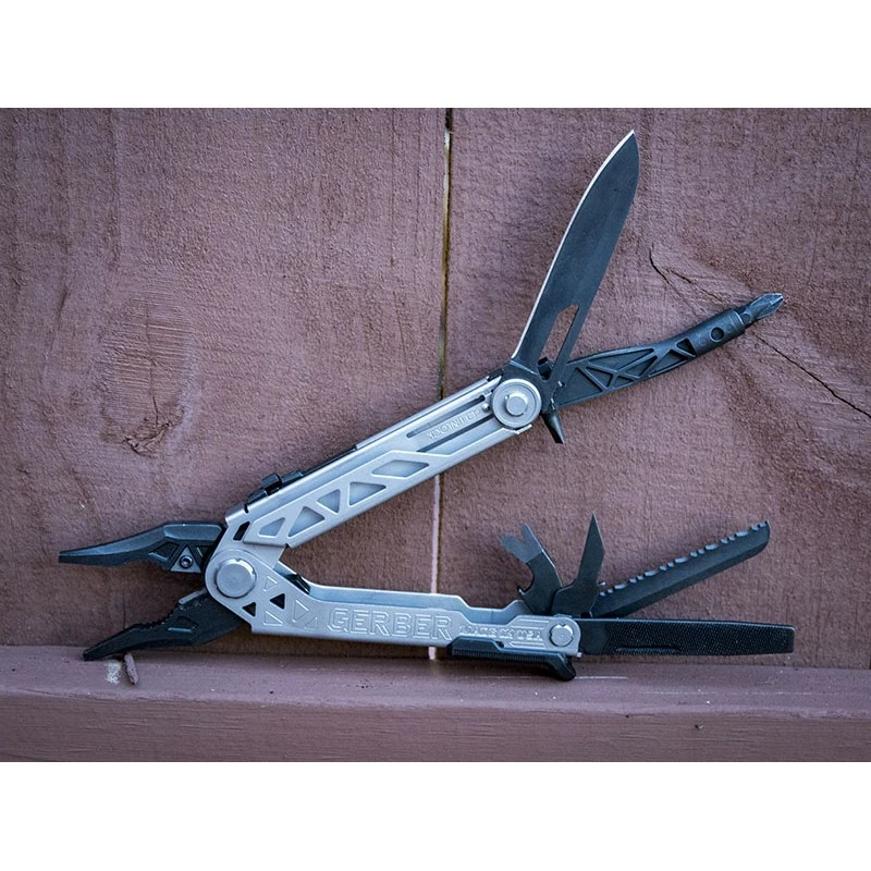 Pince Tenaille Gerber Center Drive Multi-Tool Lame Acier 420HC Etui Nylon Made USA G1193 1 Pince Tenaille Gerber Center Drive Multi-Tool Lame Acier 420HC Etui Nylon Made USA G1193