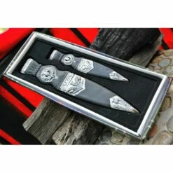 Set De 2 Couteaux Scottish Dirk Reproduction United Cutlery Scottish SGIAN DUBH 2 Piece Dagger CN210928 -France Des Couteaux Soldes 2024 set de 2 couteaux scottish dirk reproduction united cutlery scottish sgian dubh 2 piece dagger cn210928 livraison gratuite 4
